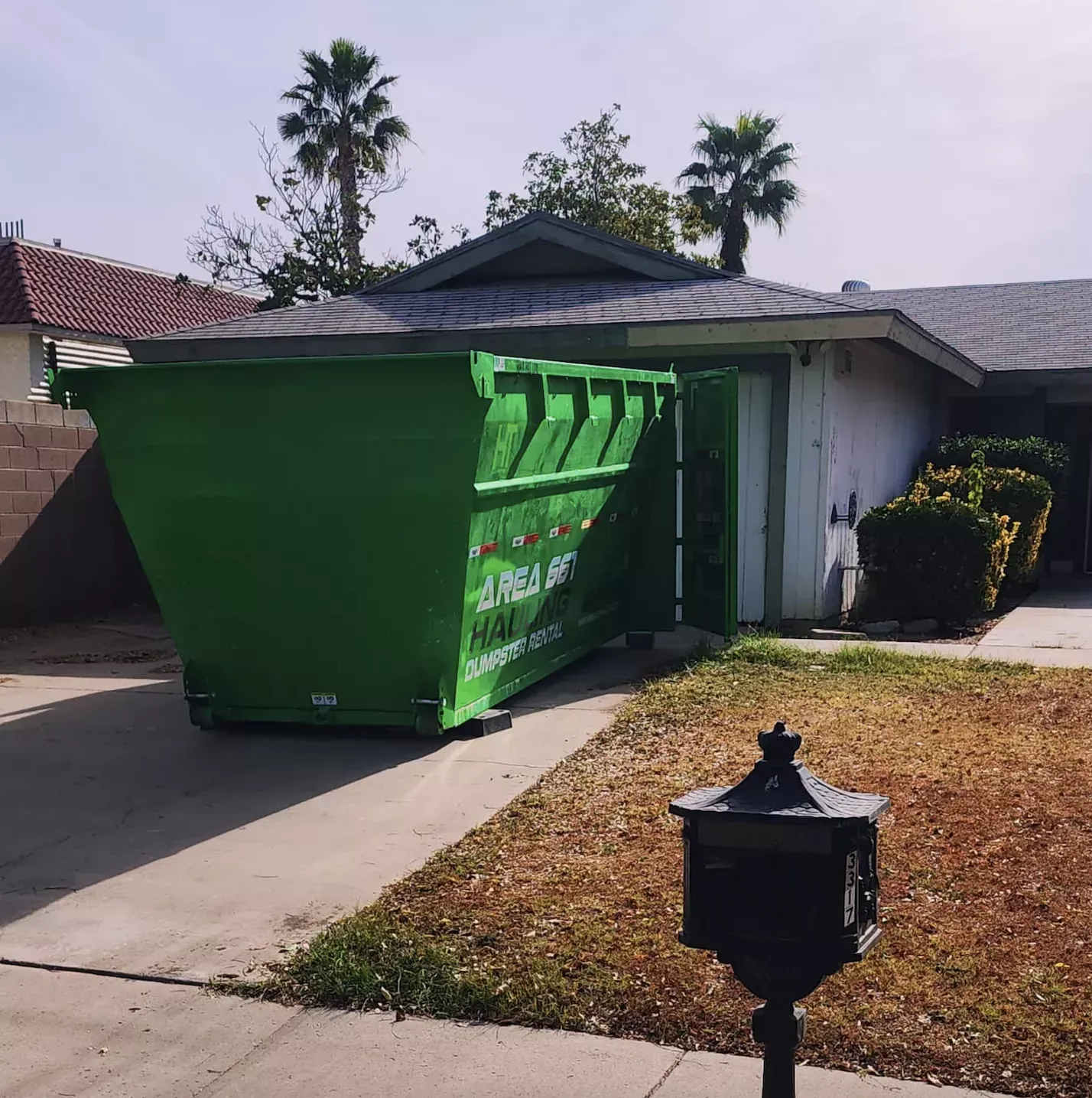 A compassionate cleanout service in Bakersfield.